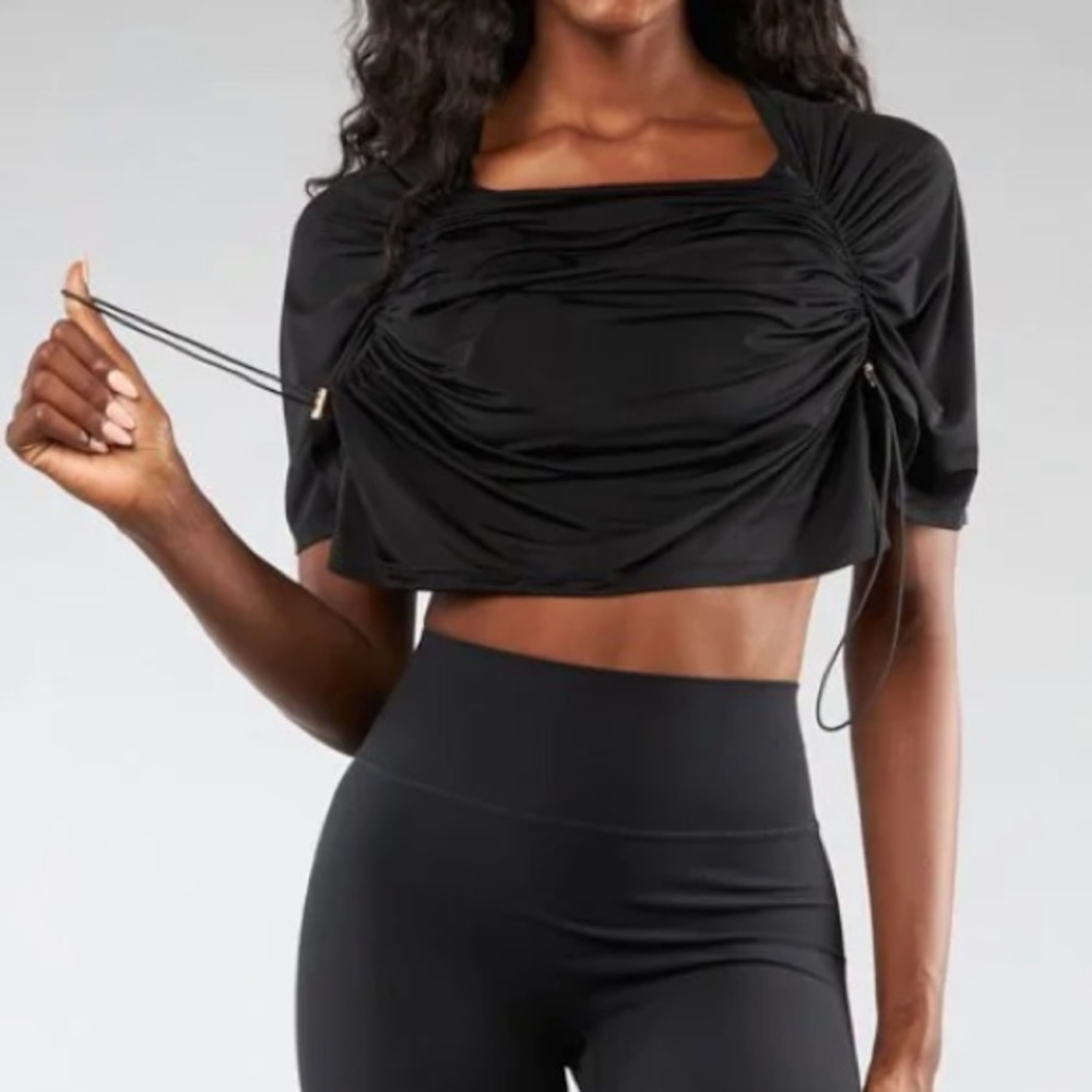 BuffBunny Black Crop Top
